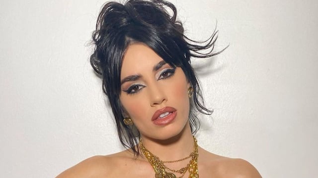 Lali Espósito sorprendió a sus seguidores con una foto inédita.