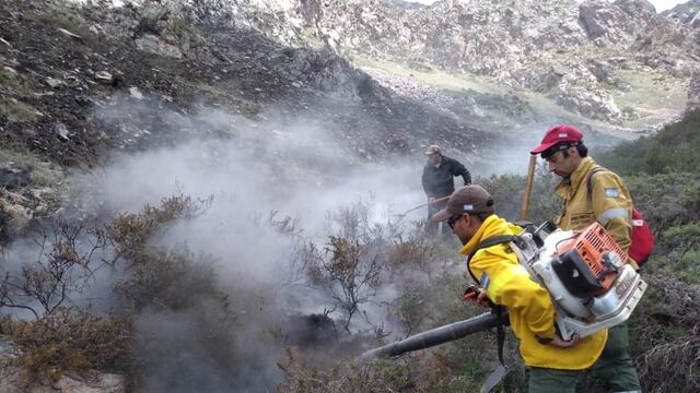 Se les dificultó a los brigadistas del PPMF llegar hasta la zona caliente para trabajar y sofocar las llamas.