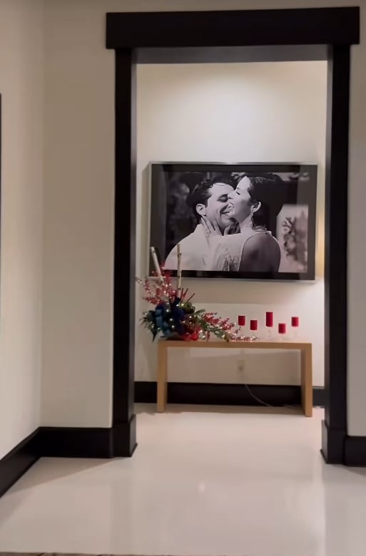 Así es la casa de Christian Nodal y Ángela Aguilar.