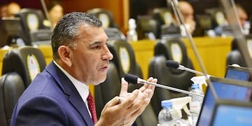 El legislador Mario Leito vocero de la Comisión de Juicio Político