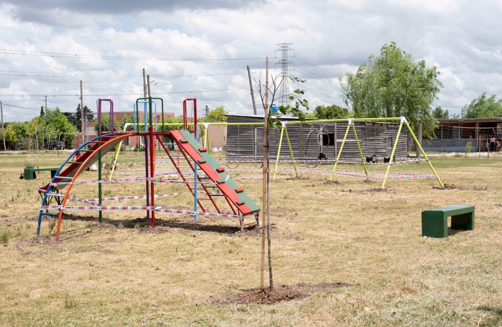 Tras intentos de toma, transforman un predio de Olmos en una plaza