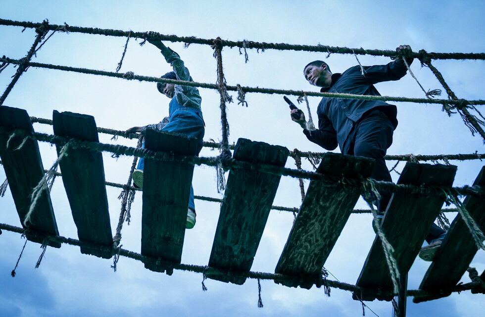 El thriller coreano que dura dos horas, es apocalíptico al estilo “Black Mirror” y la rompe en Netflix