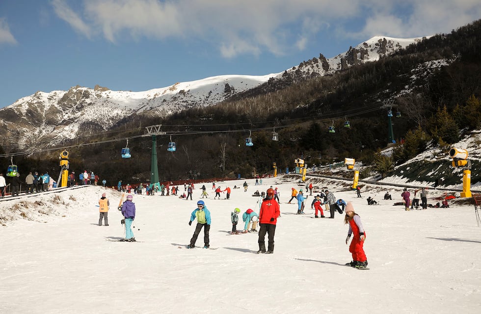 Temporada de invierno: cuánto cuestan las tarifas para esquiar en el Cerro Catedral