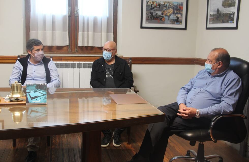 El intendente recibió a la representantes de la Cámara Económica y a Comerciantes