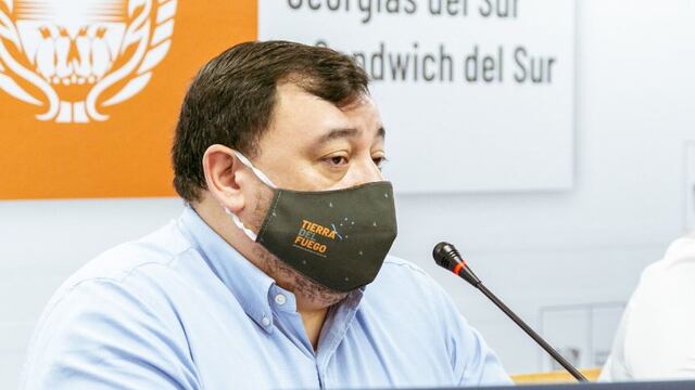 Desde la cartera sanitaria provincial destacaron que en estos momentos “los registros de positividad en Tierra del Fuego han bajado muchísimo, a pesar de que la gente se sigue testeando”.