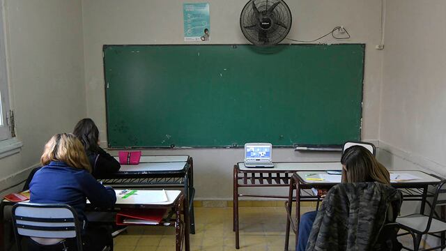 Clases presenciales en Río Negro.
