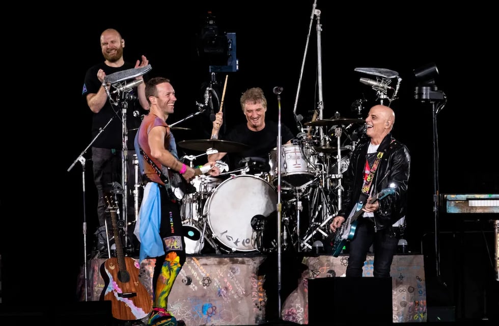 “Gracias totales”: Chris Martin sorprendió con un tatuaje muy especial para dar cierre a los recitales de Coldplay