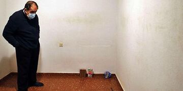 Un hombre tuvo que vender los muebles para sobrevivir