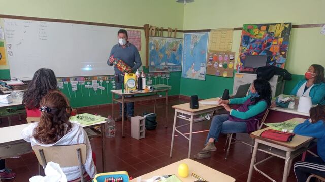 Charla sobre Gestión Ambiental en la escuela de La Sortija