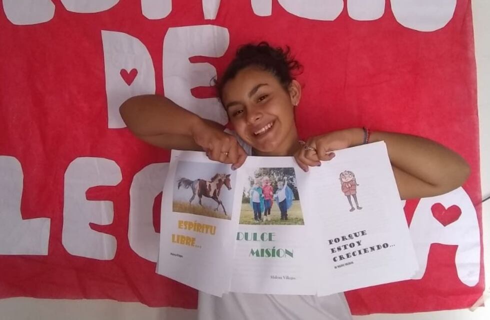 Tiene 12 años y creó un grupo de WhatsApp para leerle cuentos a los niños antes de dormir