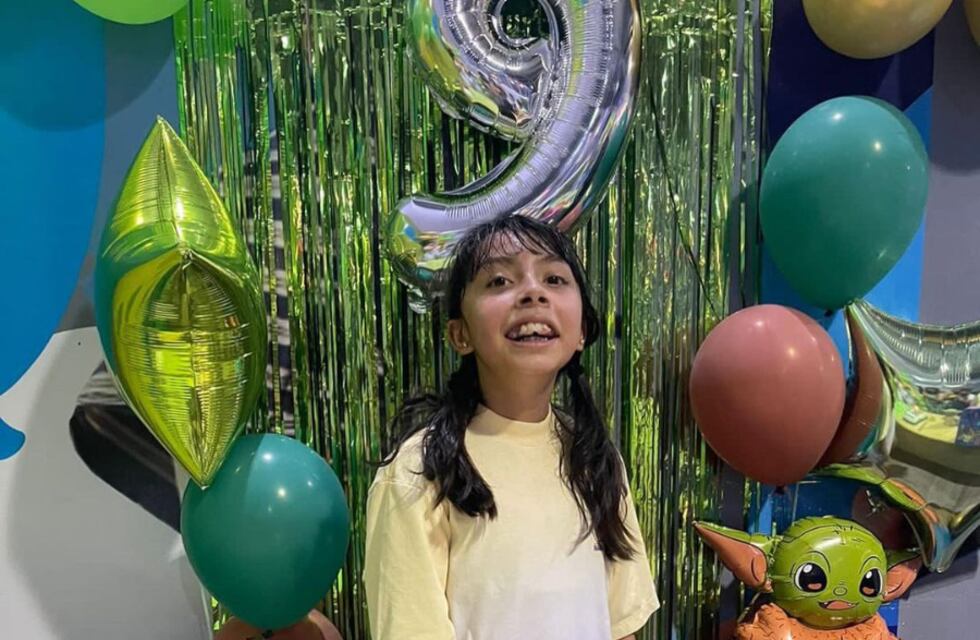 Festejó su cumpleaños con la temática de Baby Yoda, no fue nadie y el motivo se volvió viral