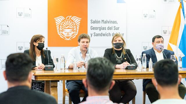 Melella: “el pueblo de tierra del fuego les agradece porque marcaron la historia de la provincia al haber dado vida”