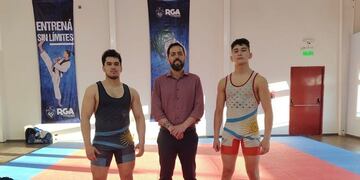 Horacio y Máximo se preparan en el CENARD de cara a los torneos en Lucha Greco-Romana