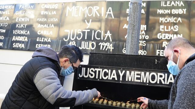 Reclamo de justicia por las víctimas de Amia. (Clarín)