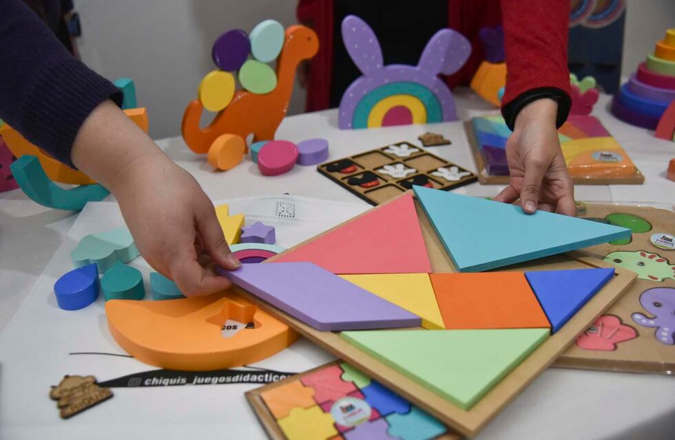 Taller de Recreación y Construcción de Juegos en la Biblioteca La Tranquera