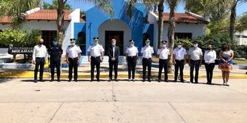 Parte de la plana mayor de la Policía de Córdoba en Miramar de Ansenuza.