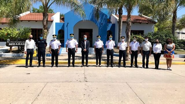Parte de la plana mayor de la Policía de Córdoba en Miramar de Ansenuza.