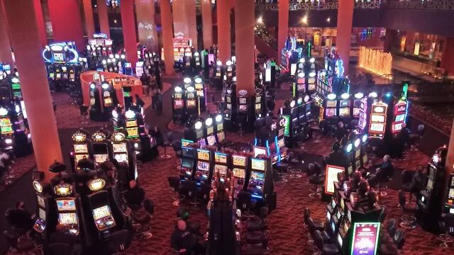 La denuncia se refiere a un episodio ocurrido el 1° de mayo de 2016 en la sala de juegos.