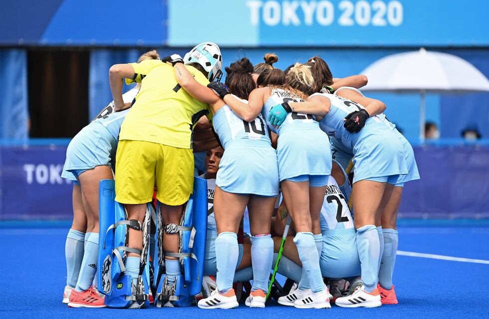 Las Leonas, convencidas en la arenga ante Alemania: “Que nos sangre el cuerpo por esta camiseta”