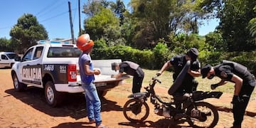 Secuestro de motocicletas en Colonia Guaraní dejó como saldo a un detenido.