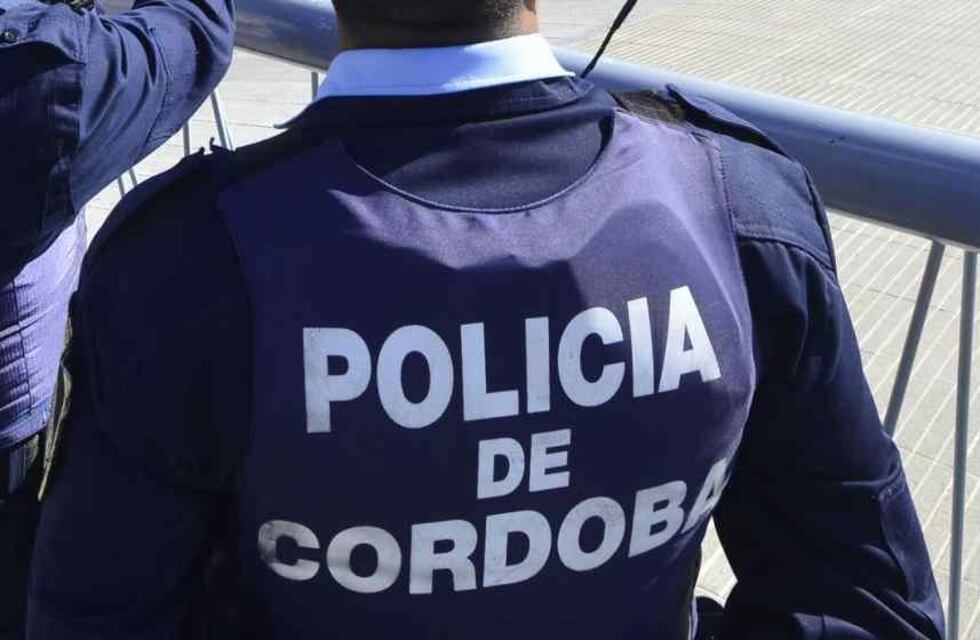 Tres personas que se trasladaban en moto sufrieron un accidente