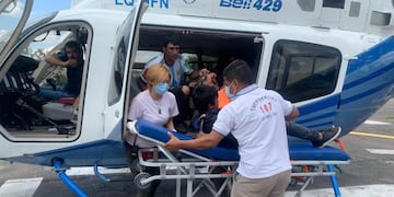 El helicóptero suma un traslado más, demostrando el compromiso provincial con la salud, en todos los rincones de Tucumán.