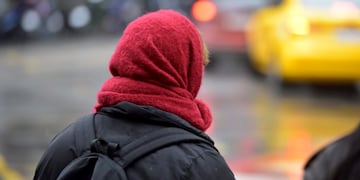 Jornada de lluvia y frío en la ciudad de Córdoba. (José Gabriel Hernández / La Voz)