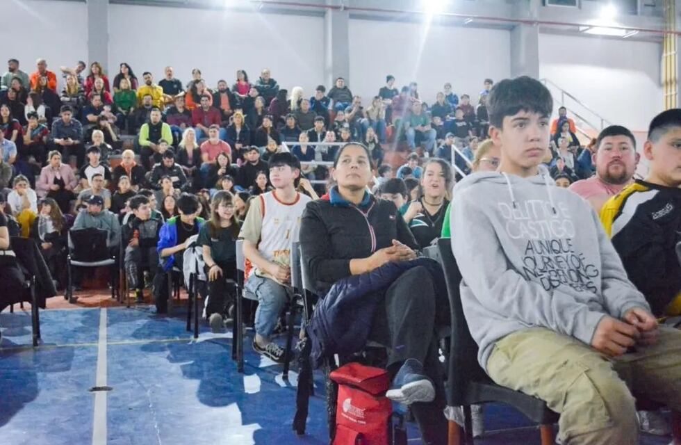 La delegación fueguina viaja a los Juegos Nacionales Evita Juveniles 2023