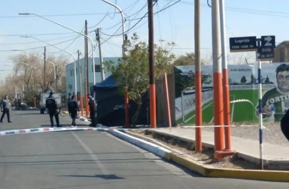 Tragedia en Chimbas: un motociclista murió tras impactar contra una pared