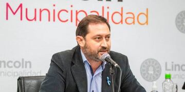 Salvador Arenal, intendente de Lincoln