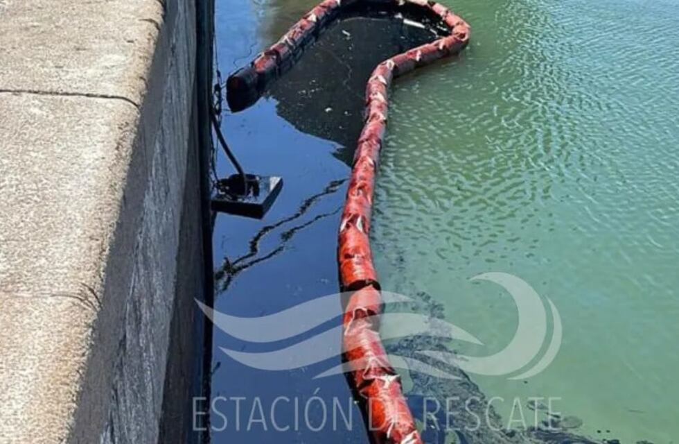 Denuncian un nuevo derrame de hidrocarburos en Puerto Belgrano