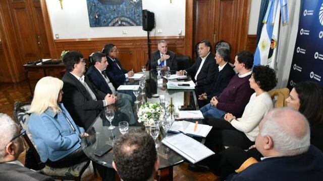 Durante la reunión, se acordaron los detalles de la ceremonia oficial, que contará con la presencia del Presidente y otras autoridades nacionales y provinciales.