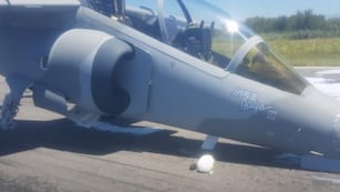 Córdoba. Aterrizó un avión Pampa con una maniobra de emergencia.