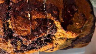 La receta del budín de naranja marmolado en licuadora.