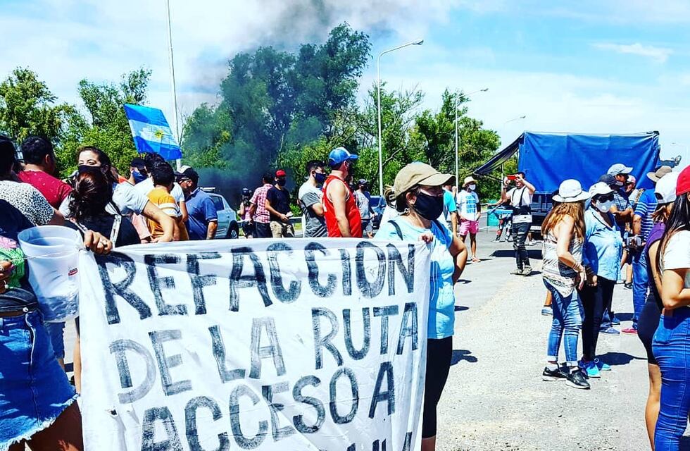 Vecinos de Holt Ibicuy cortaron la Ruta Nacional Nº 12