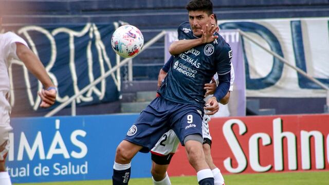 Independiente Rivadavia igualó sin goles con Barraca Central y perdió la posibilidad de llegar a la punta.