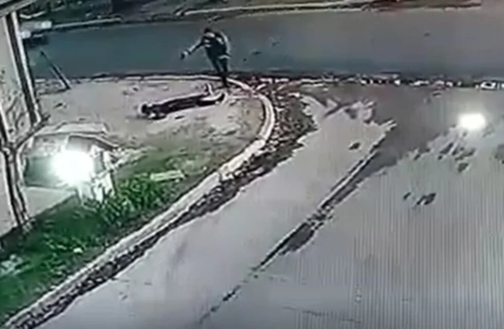Inseguridad en Laferrere: un policía disparó y mató a dos motochorros que estaban armados