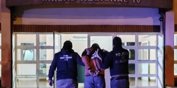 Puerto Rico: dos detenidos por el robo de una motocicleta a punta de cuchillo.