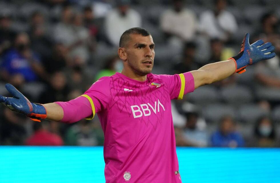 El “Patón” y La Roca: Nahuel Guzmán contó su encuentro con Dwayne Johnson