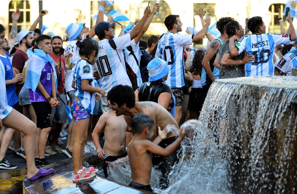 En fotos: al calor del triunfo de la Selección, fiesta cordobesa en Patio Olmos