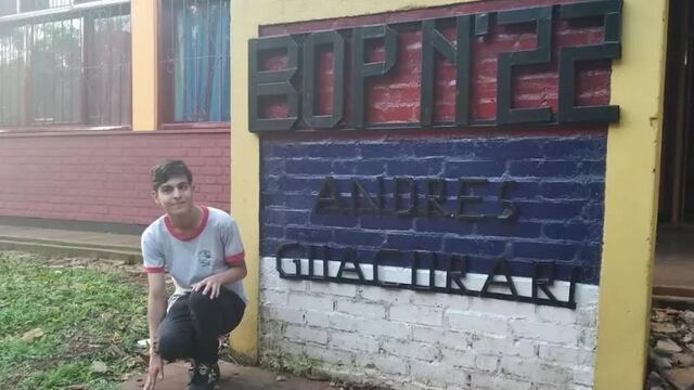 Maximiliano Ayala tiene dislexia y tiene calificaciones que lo postulan para la Bandera Nacional.