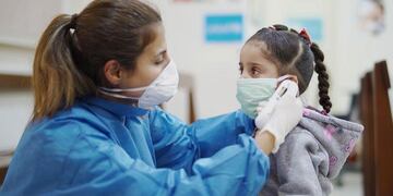 Pandemia. Un extraño síndrome afecta a niños que se contagiaron. (AP)