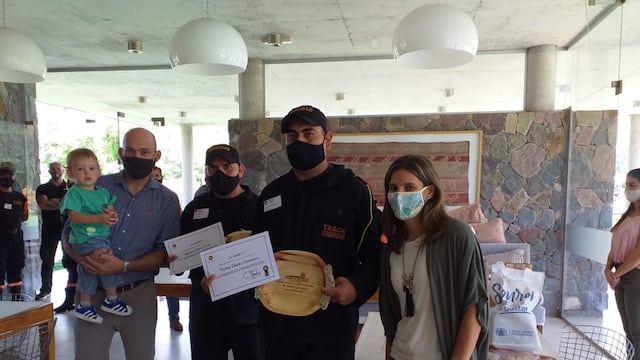 Los guardias Darío y Martín le salvaron la vida a un niño que se había ahogado