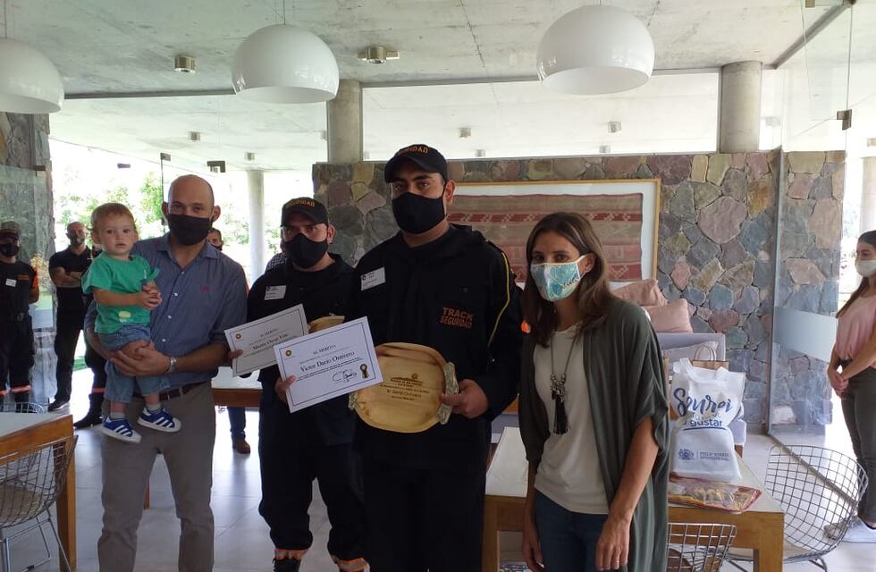 Homenajearon a dos guardias de seguridad que le salvaron la vida de un niño en un barrio de Salta