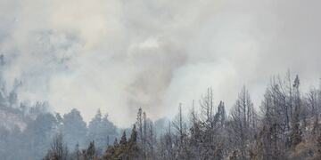 El incendio no logra ser controlado