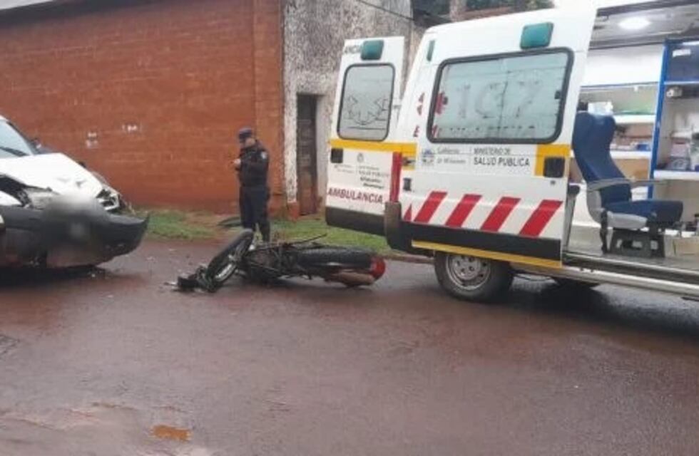 Un herido tras el choque entre una motocicleta y un auto en Eldorado