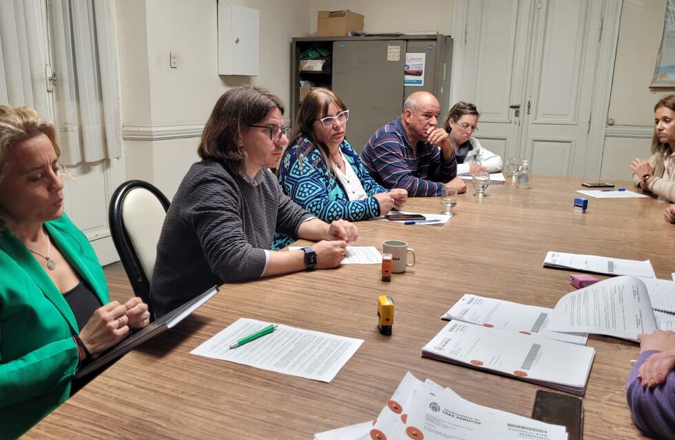 Concejo Deliberante de Tres Arroyos: editorial municipal y turismo en Balneario Orense, los temas de comisión