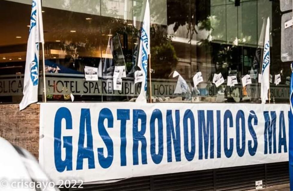 Dictan conciliación obligatoria y ordenan reincorporar a la trabajadora despedida del Hotel República