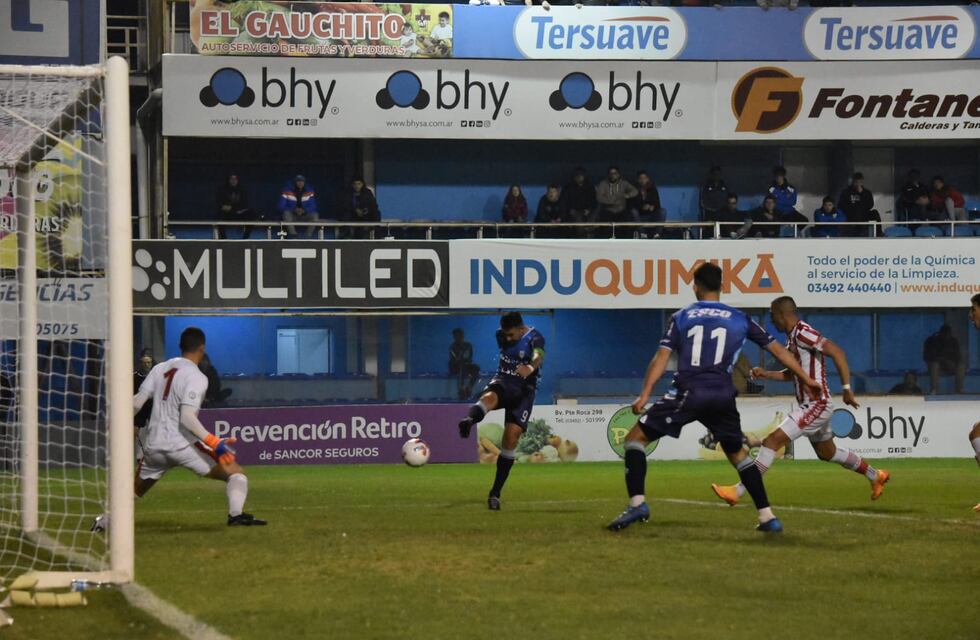 Atlético de Rafaela no puede ganar: con uno más, San Martín de Tucumán, le empató sobre el final
