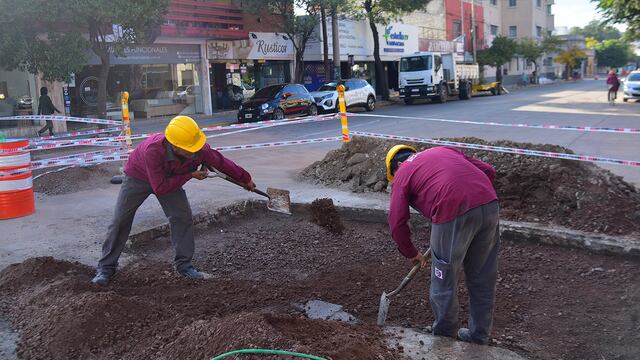 Aguas Cordobesas confirmó la rotura de un caño y pidió a barrios de la ciudad que cuiden sus reservas. (Pedro Castillo / La Voz)